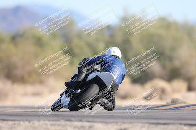 media/Dec-07-2025-CVMA (Sun) [[3e7d2de5dc]]/Race 12- Formula 40 MW and LW/